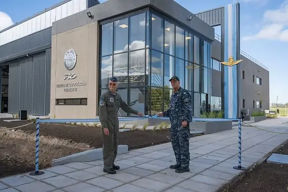 Argentina inaugura centro de mantenimiento para F-16