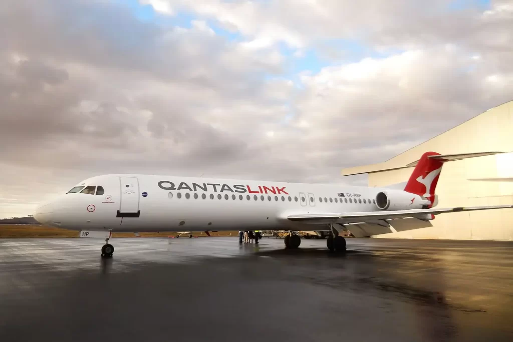 QantasLink retira su primer Fokker 100 tras 35 años y lo dona a museo